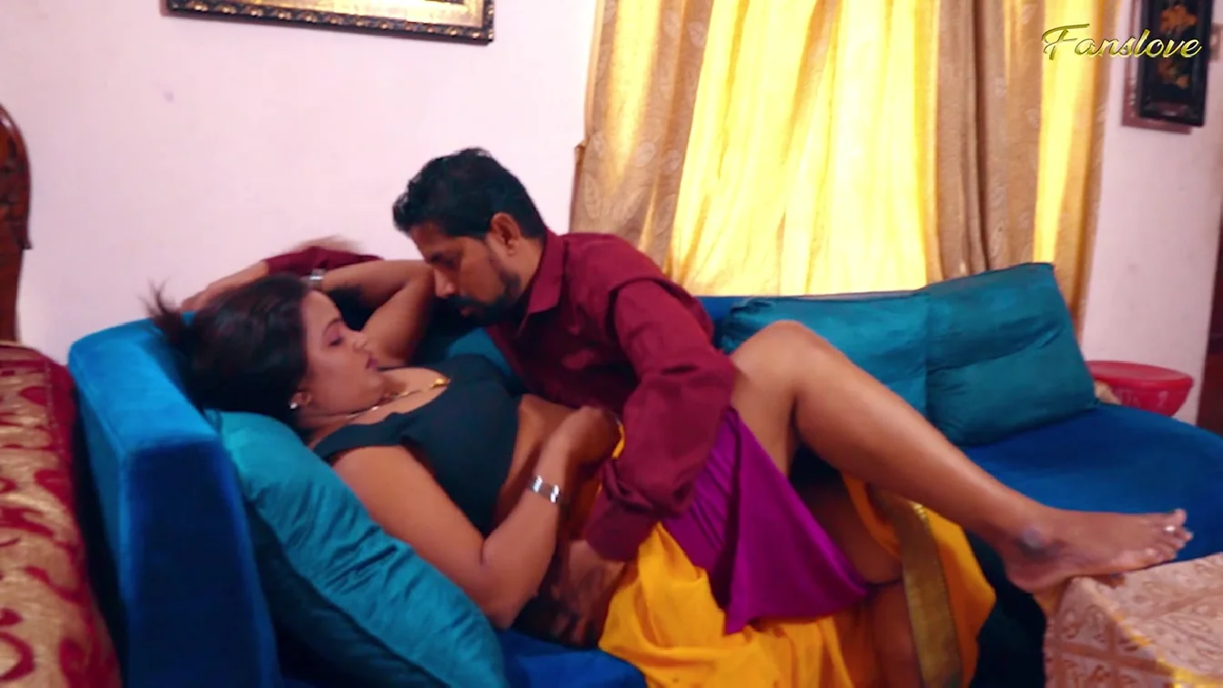 Desi Kamwali FansLove